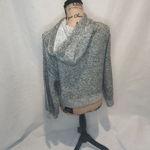 Ruby Moon Women's Extra Small Knit Hoodie Sweater XS Gray Drawstring Acrylic - Picture 3 of 8